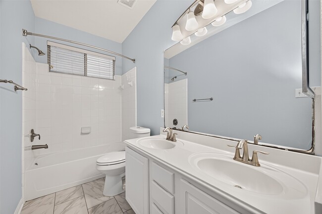Photo - 21610 Avalon Queen Dr