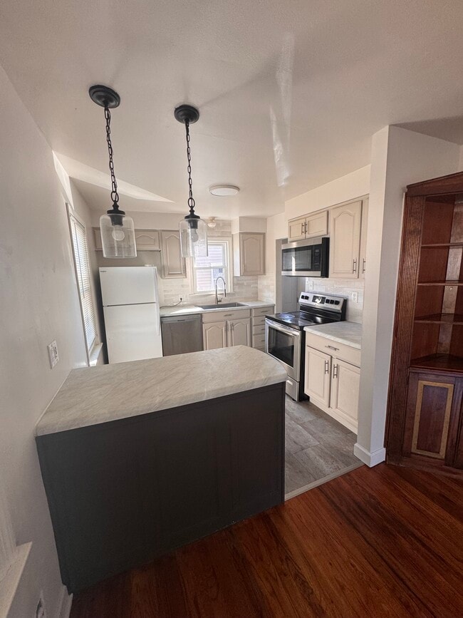 Photo - 412 Adams Ave