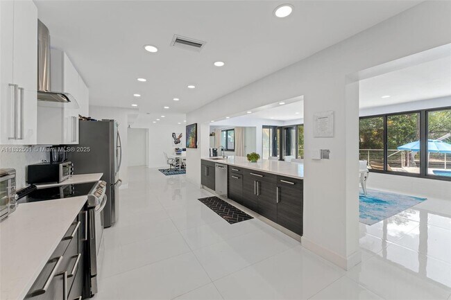 Photo - 1433 NW 8th St