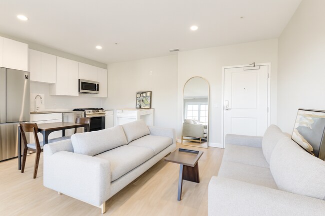 Photo - 2210 Wisconsin Ave NW Unidad 420