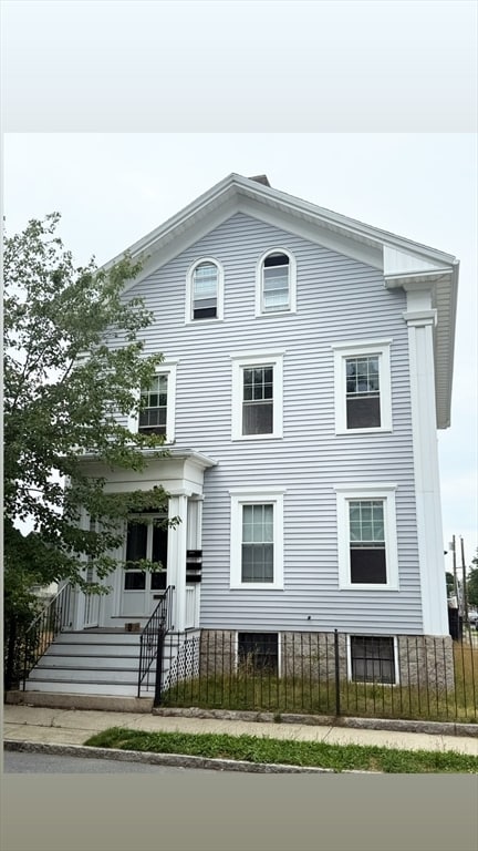Building Photo - 65 Chestnut St Unit 1 Rental