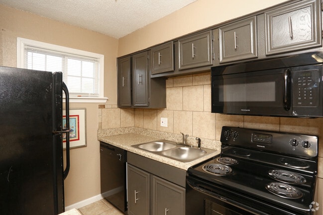 Solare Apartment Homes - Solare Apartment Homes
