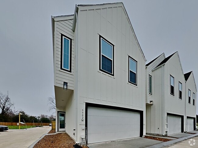 Building Photo - 9902 Clark Rd Rental