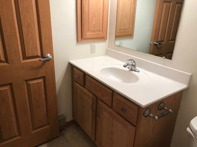 Photo - Greentree Square