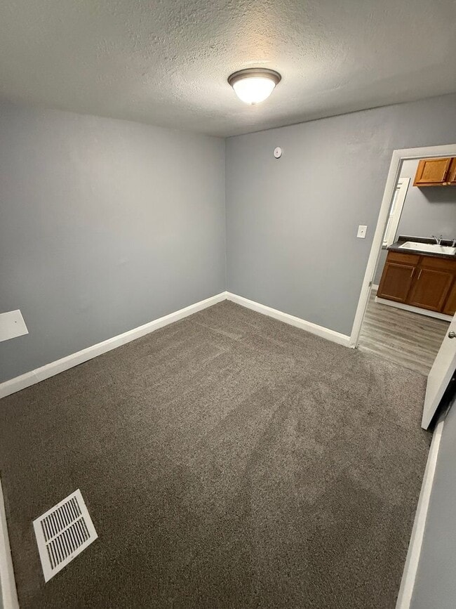 Photo - Cute 2 Bedroom Home with Large yard!