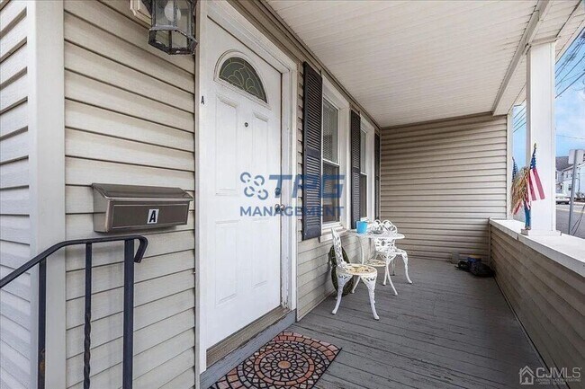 Photo - 243 Cedar St Unidad A