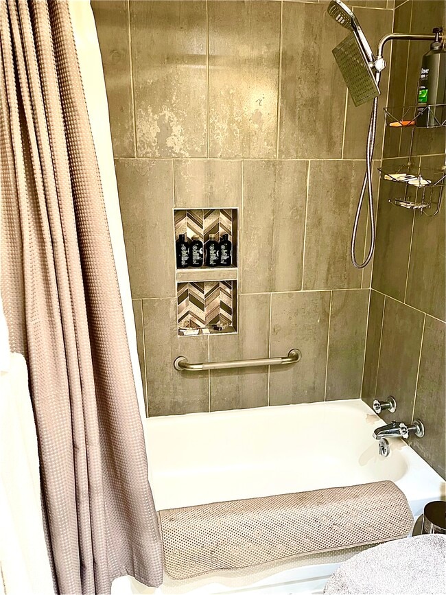 Photo - 124 Highridge Dr Unidad 1