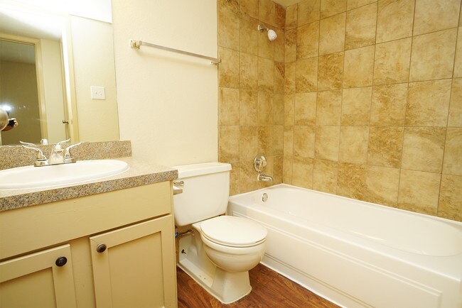 Photo - Bellaire Silk