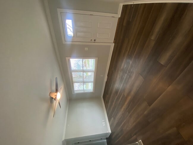 Photo - 1212-16th 1/2 16th 1/2 St