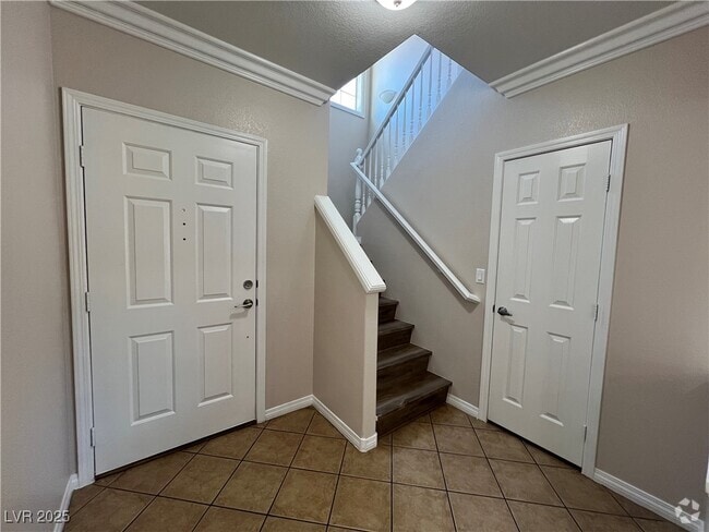 Building Photo - 7195 Cestrum Rd Rental