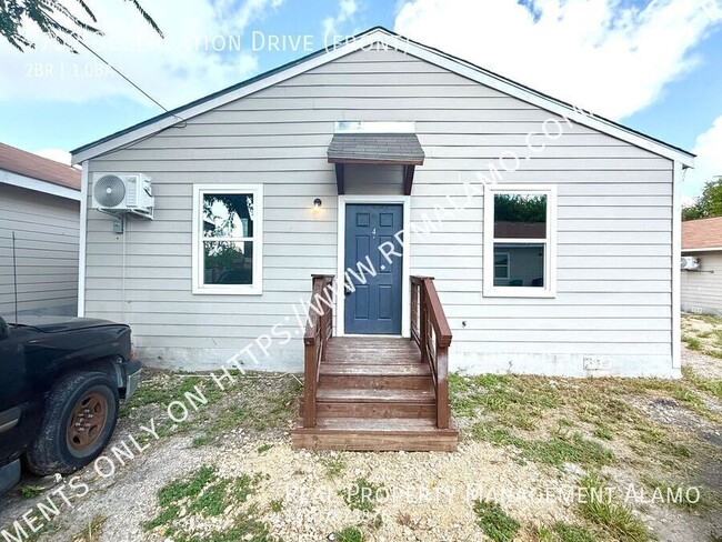 Building Photo - 2702 Observation Dr Unit 4