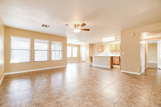 Photo - 775 W Aviary Way