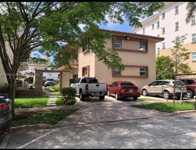 Building Photo - 110 Zamora Ave Unit 4 Rental