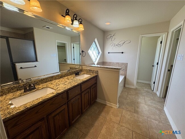 Building Photo - 2501 Traditions Dr Rental