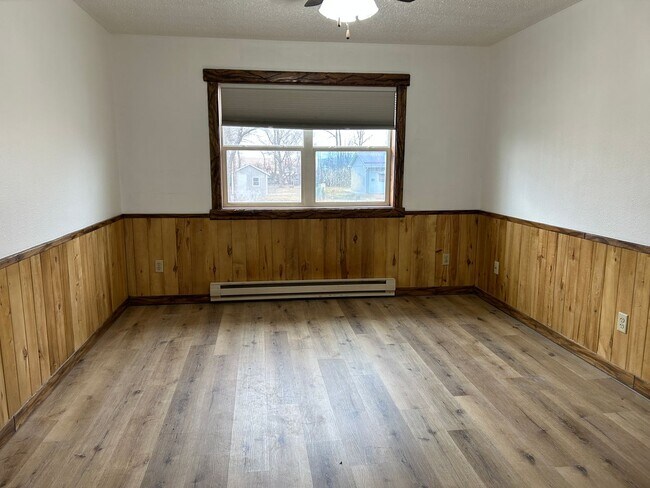 Photo - 253 W Main St Unidad #3