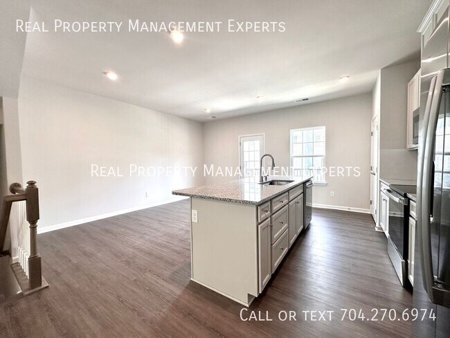 Photo - 1305 May Apple Dr