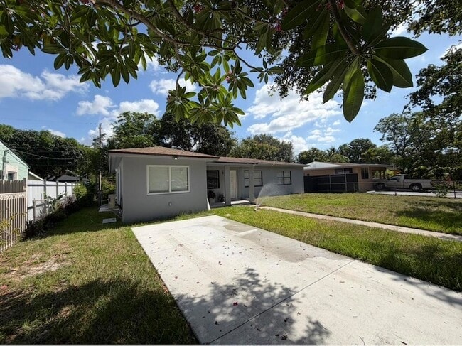 Photo - 1135 NW 127th St