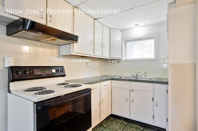 Photo - 314 Witmer Rd Unit Rear Lower