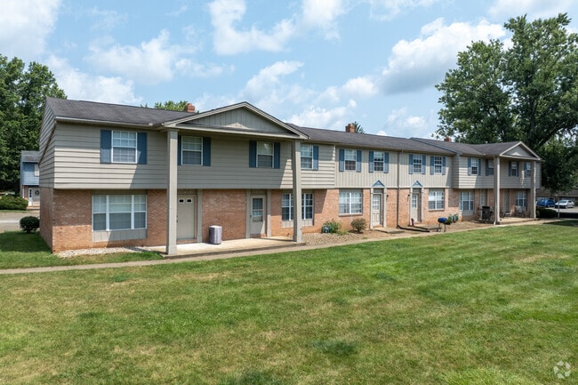 Photo - Four Seasons Apartments and Townhomes