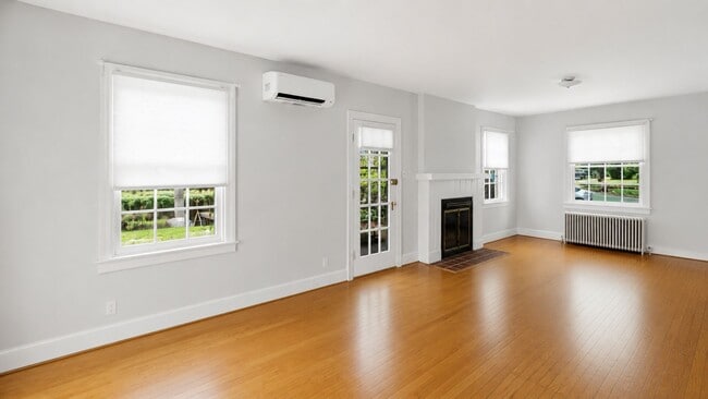 Photo - Heart of Woodland Heights just blocks from JRPS, Renovated 2BR / 1.5BA home with gardens