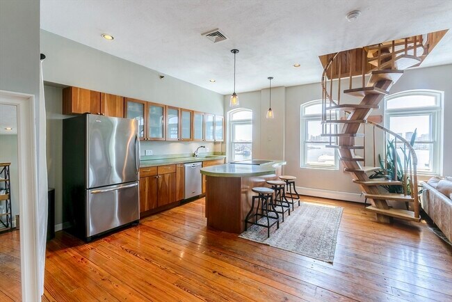 Photo - 37 Winnisimmet St Unit PH7