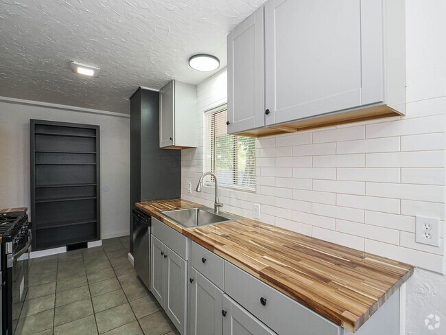 Building Photo - 3725 S 200 E Unit #3 Rental