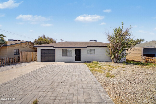 Photo - 3143 W Glendale Ave