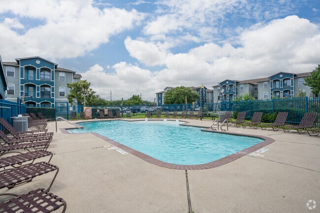 Building Photo - Edge Estates Rental