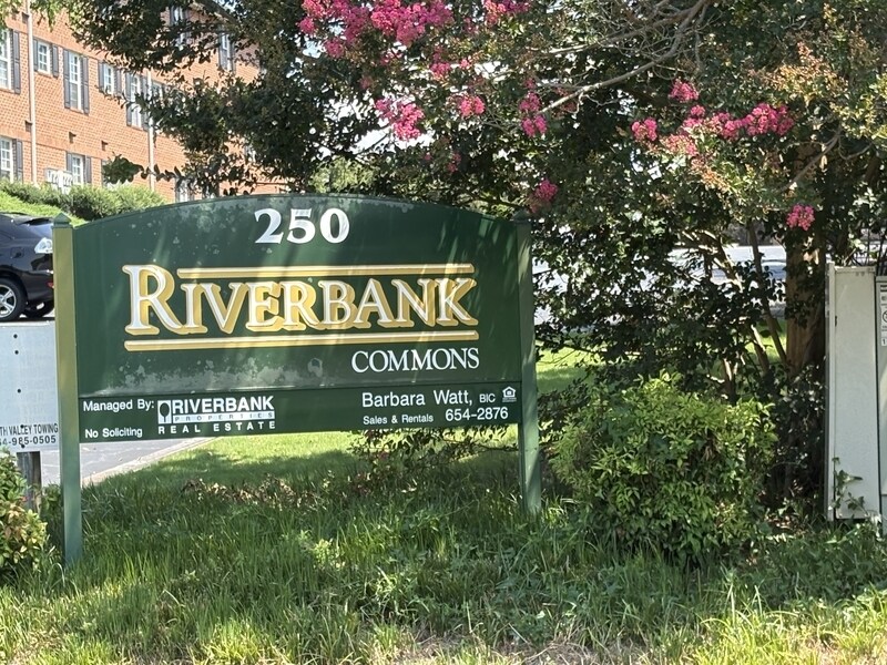 Photo - 250 Elm St Unidad 624 - 1 Rental