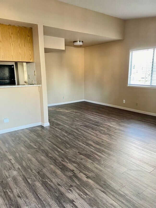 Photo - Spacious Unit 206