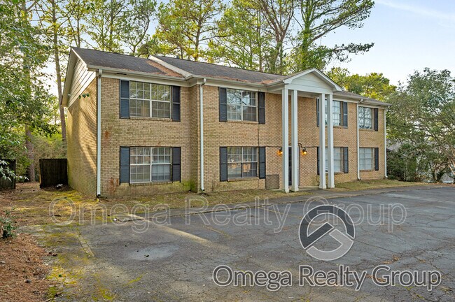 Photo - 3232 Westbrook Dr Unit B