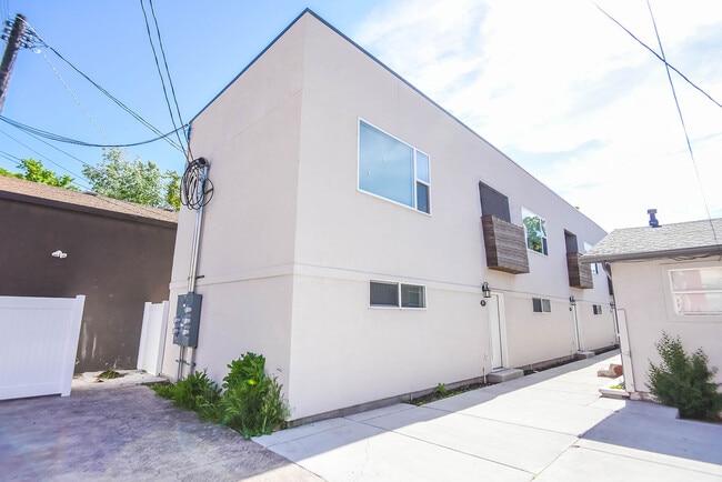 Photo - 951 Washington St Unit B4