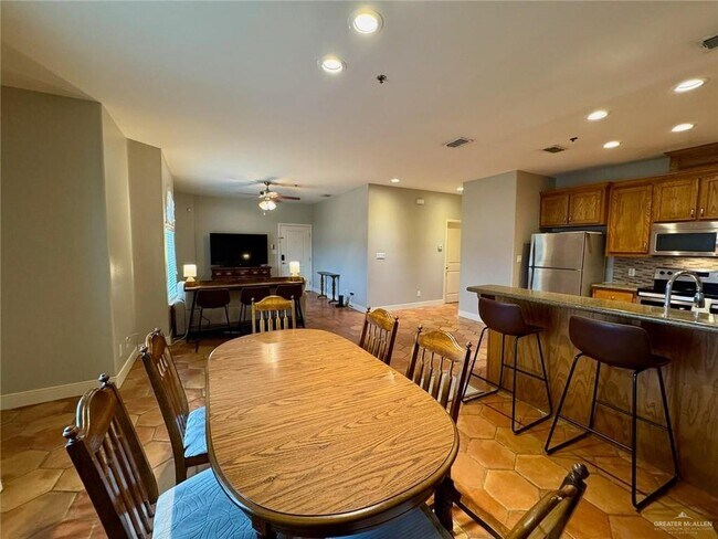 Photo - 15 Keeton Ave E Unit 28