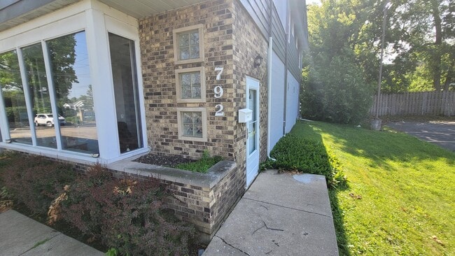 Photo - 792 N Barron Blvd Unit 792