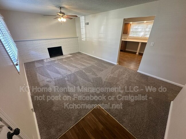 Photo - 6401 W 72nd Terrace