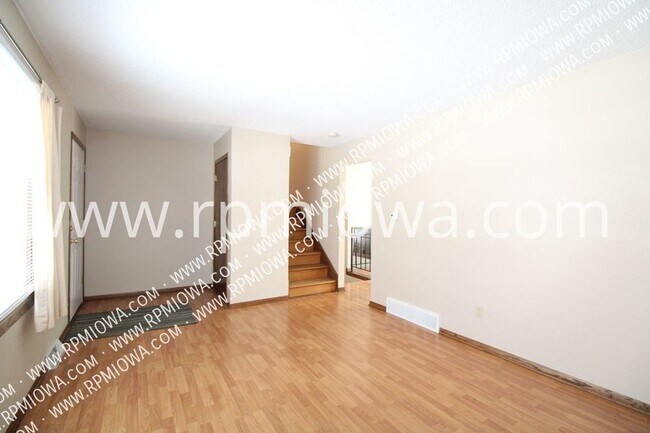 Photo - Fenced in Yard! 3 Bedroom, 1 Bath Home in ...