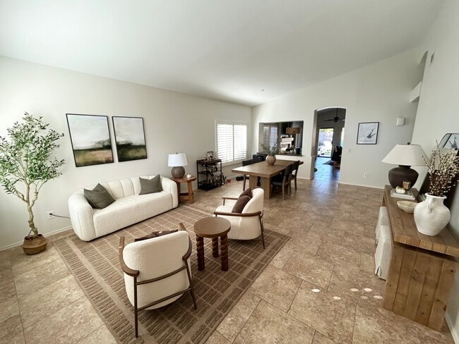 Photo - 17040 N 43rd Pl