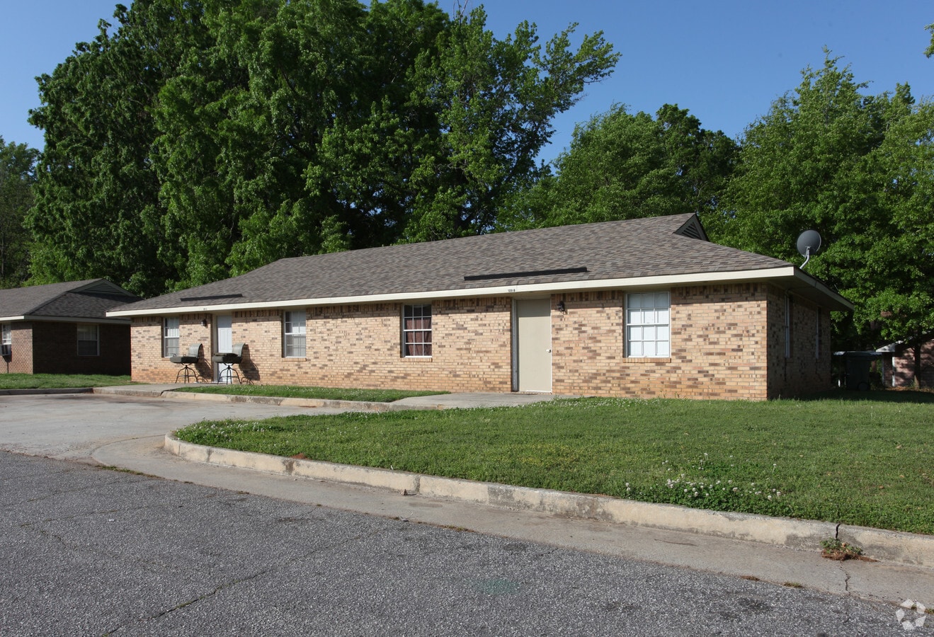 Pine Hurst Homes - Pine Hurst Homes