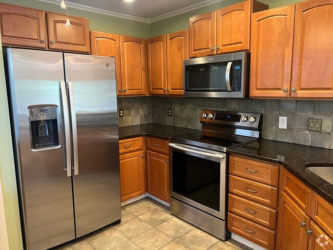 Building Photo - Wonderful One-Level, First Floor Marsh Sid... Rental