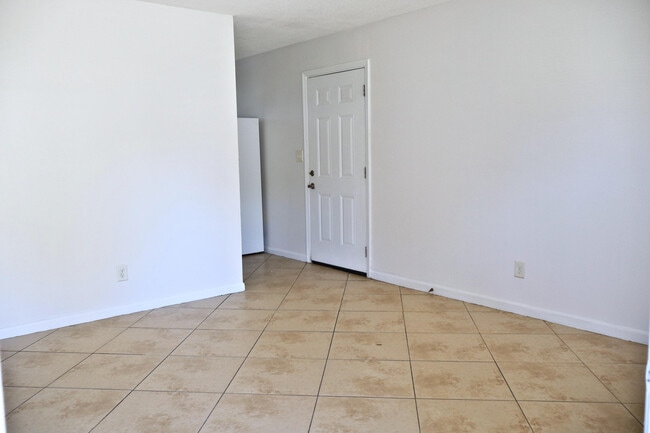 Photo - 22 Overstreet Dr