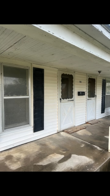 Photo - 202 W 2nd St