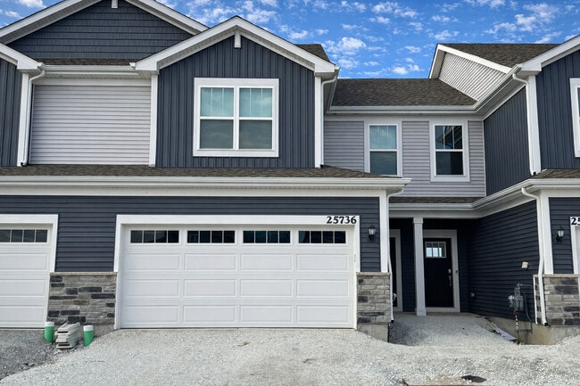 Building Photo - 25736 W Wakefield Dr