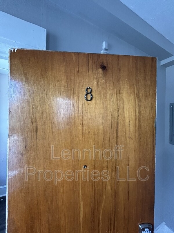 Photo - 144 Walnut St Unit 8