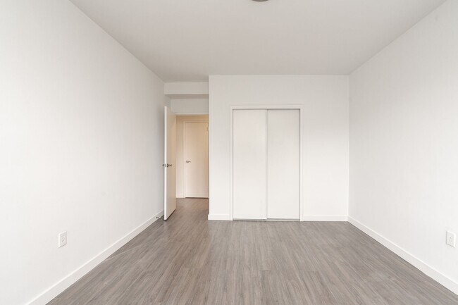 Photo - 5 Mallory Gardens Unit 602