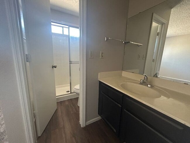 Photo - 456 N Glenview