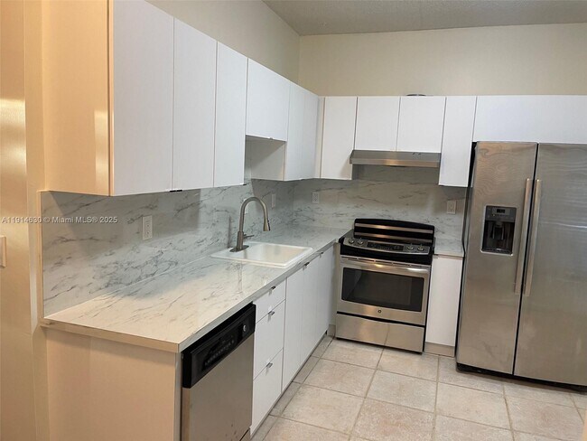 Photo - 12201 SW 148th St Unidad 1101