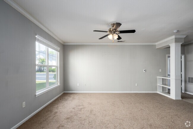 2BR, 2BA - 1,104SF - Living Room