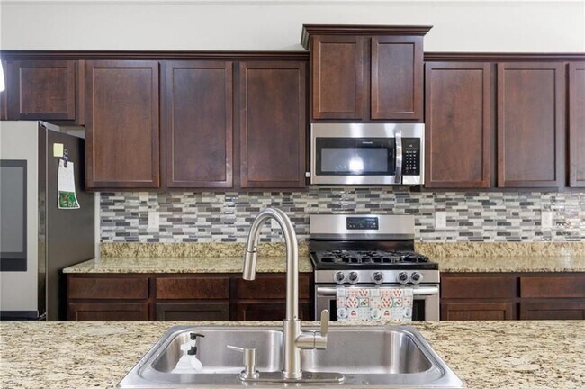 Photo - 296 Maple Brook Dr