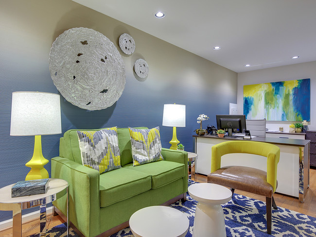 Building Photo - Montecito Rental