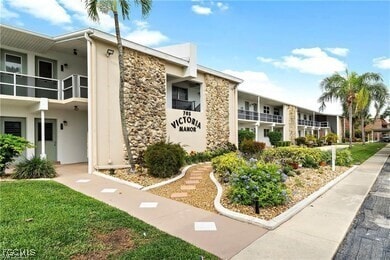 Building Photo - 708 Victoria Dr Unit 206